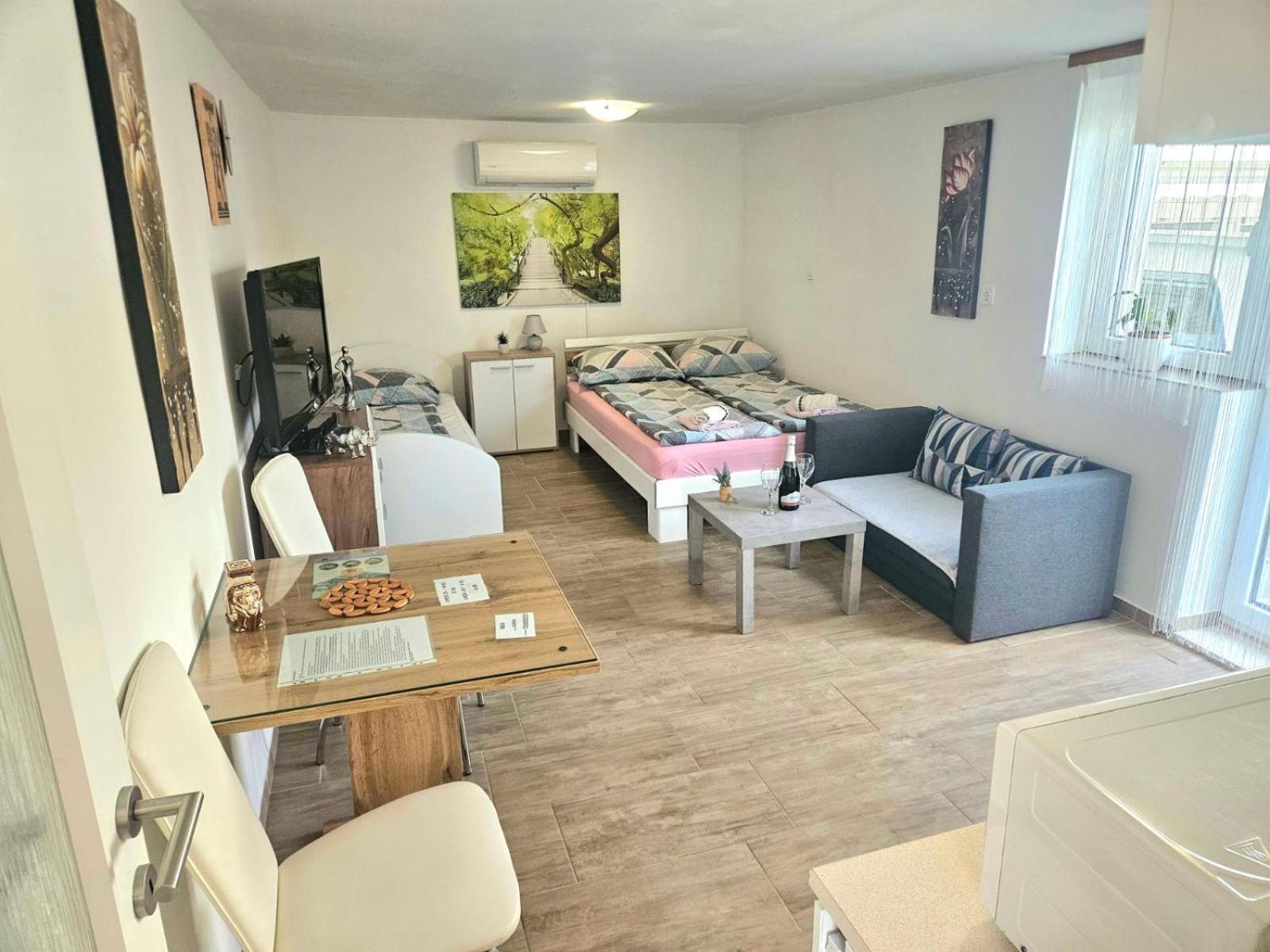 Apartments Karin Блед Екстериор снимка